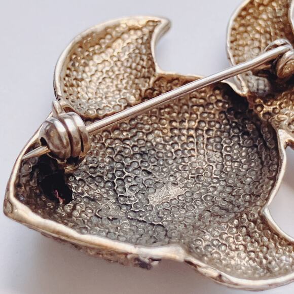 Vintage Silver Marcasite Fish Brooch with Garnet Eye Mid Century 1955–66 Pin - Picture 9 of 10